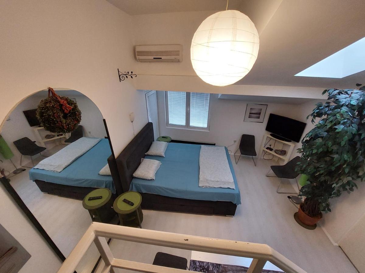 Sweet Apartments Or Rooms Nis Exterior foto
