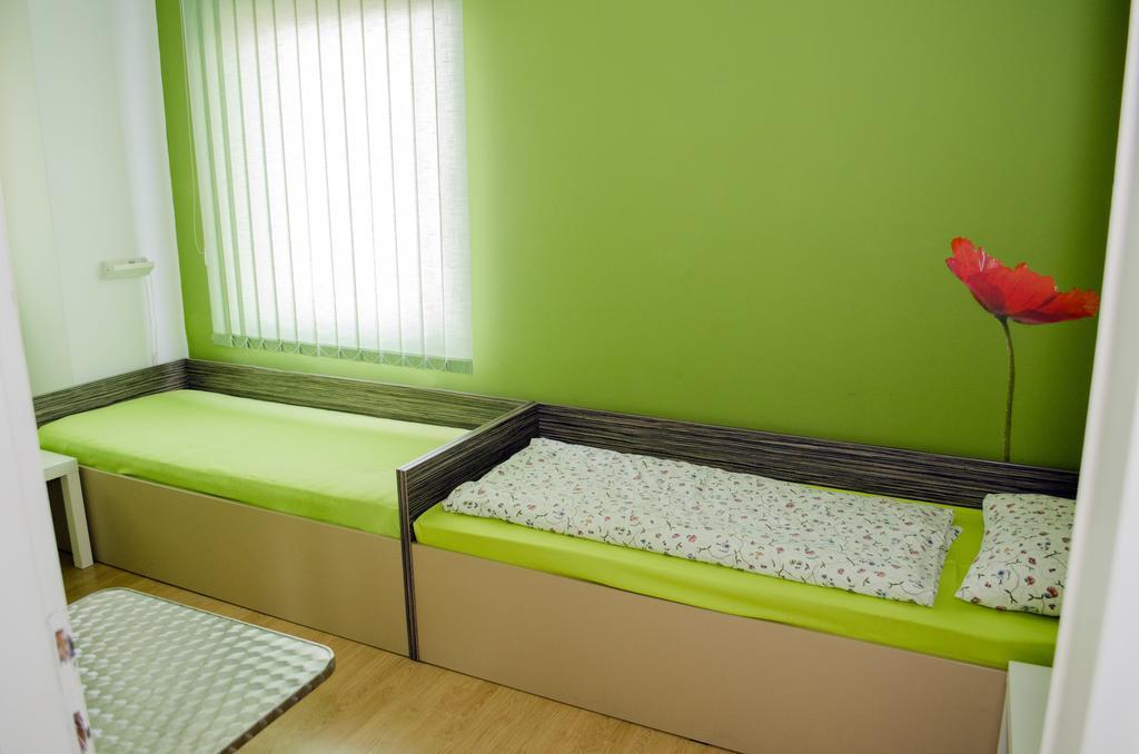 Sweet Apartments Or Rooms Nis Exterior foto