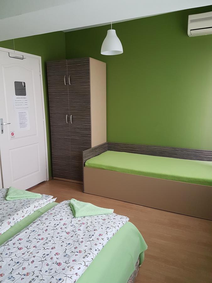 Sweet Apartments Or Rooms Nis Exterior foto