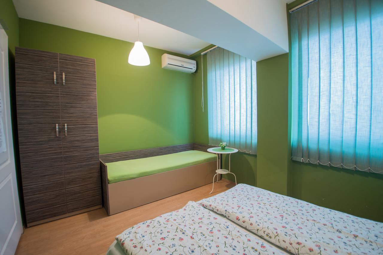 Sweet Apartments Or Rooms Nis Exterior foto